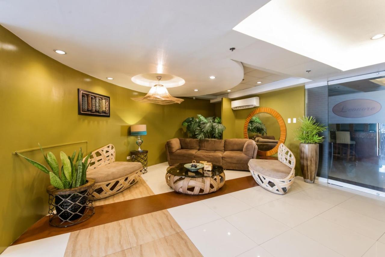Festive Hotel Makati Paco Экстерьер фото