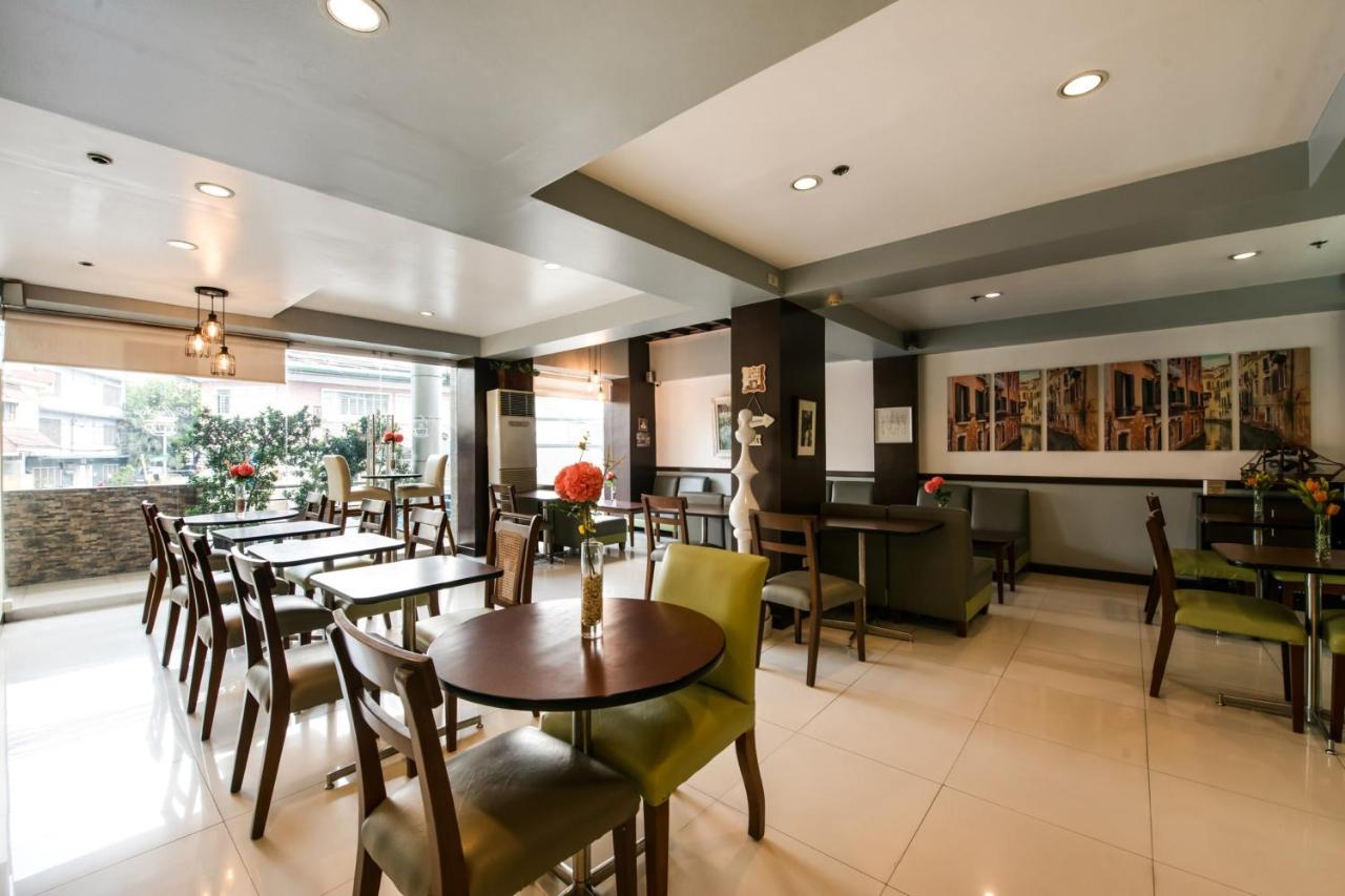 Festive Hotel Makati Paco Экстерьер фото
