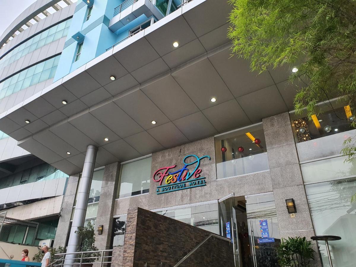 Festive Hotel Makati Paco Экстерьер фото