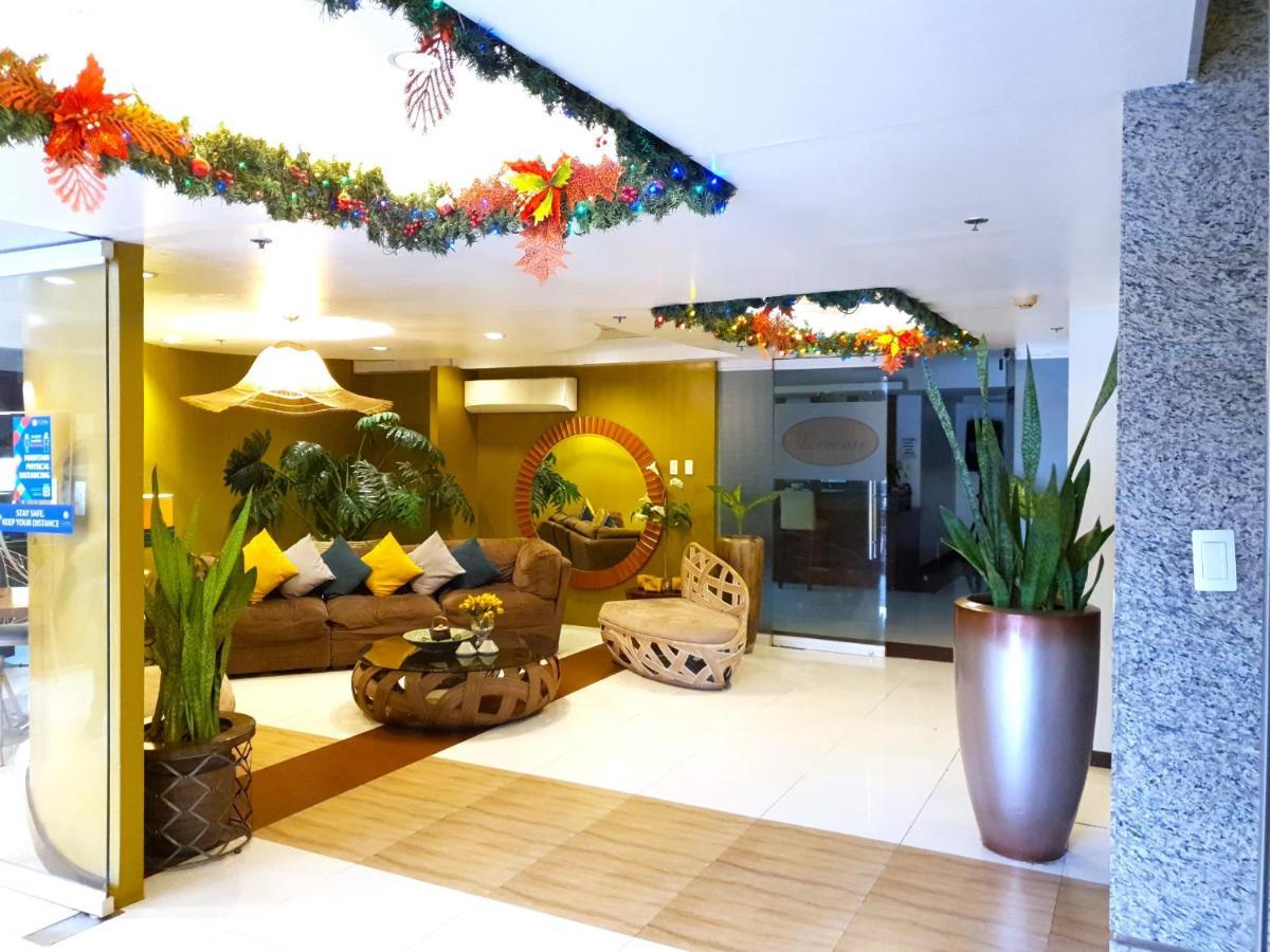 Festive Hotel Makati Paco Экстерьер фото